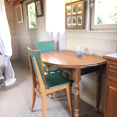 Roulotte A Дом отдыха *