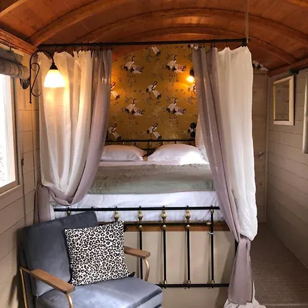 Holiday home Roulotte A *